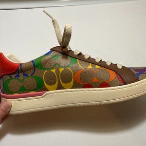 Women's Clip Low Top Sneaker In Canvas In Rainbow Signature